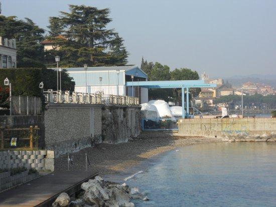 Spiaggia Via Lario
