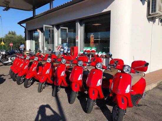 Vespa Rentgarda - Garda lake tours and rentals