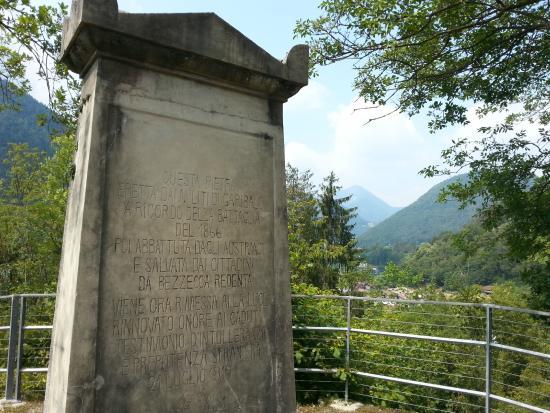 la Chiesa dei Santi Stefano e Lorenzo sul Colle